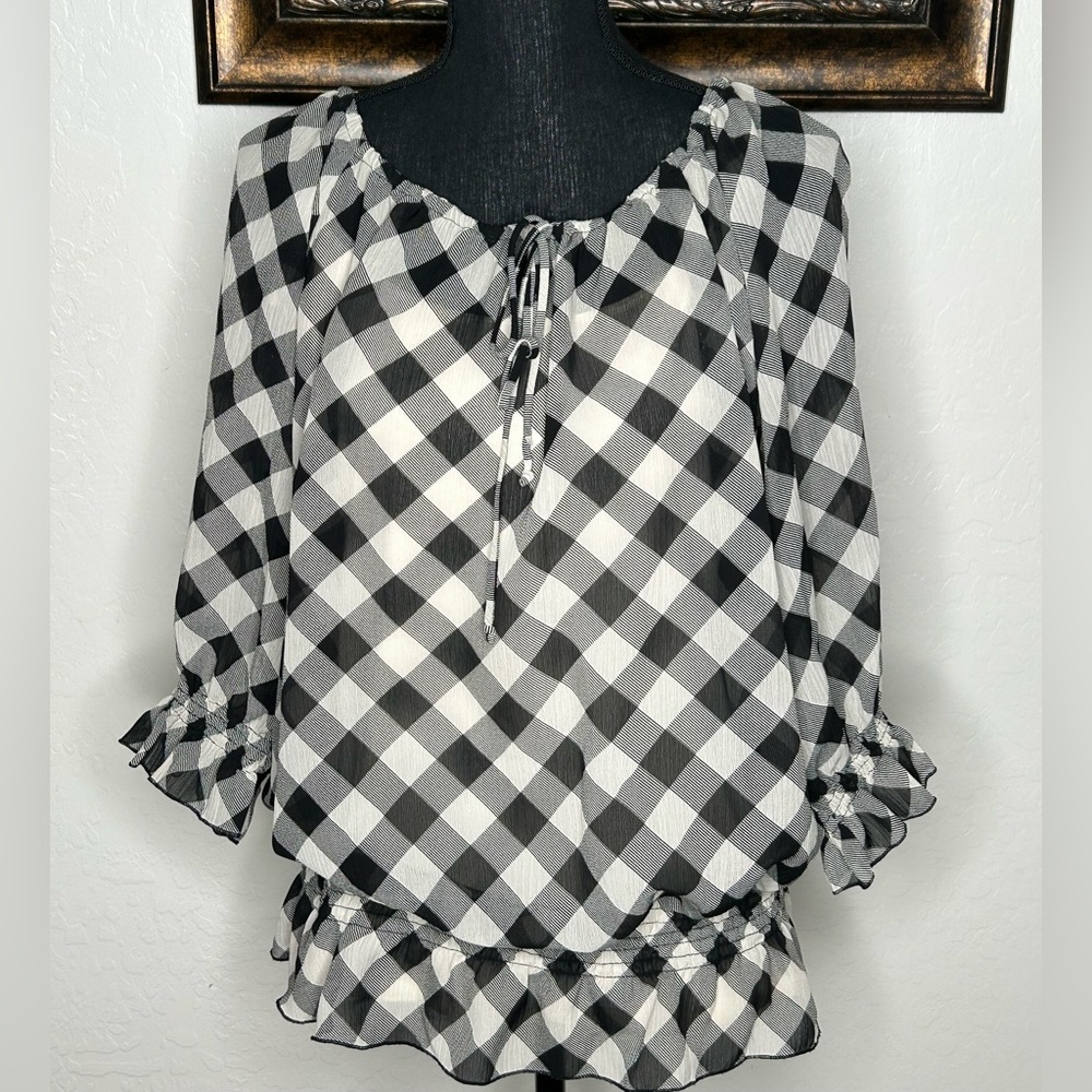 Women’s black and white gingham blouse